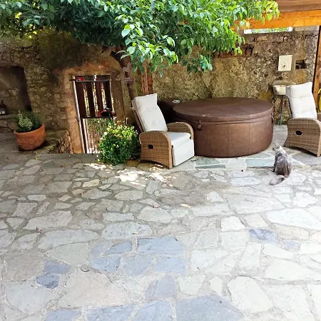 Dom wakacyjny Da Betty Nel Borgo